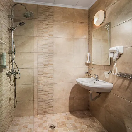 Alfaresort Thermal Chiflika מלון